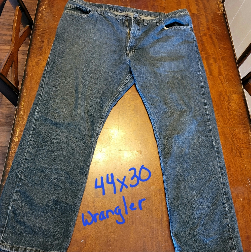Mens Wrangler jeans 44x30